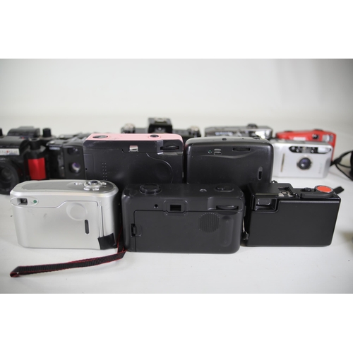 12 - Job Lot of Compact Cameras (22 Total) - Various Models and Makers

This job lot includes 22 compact ... 