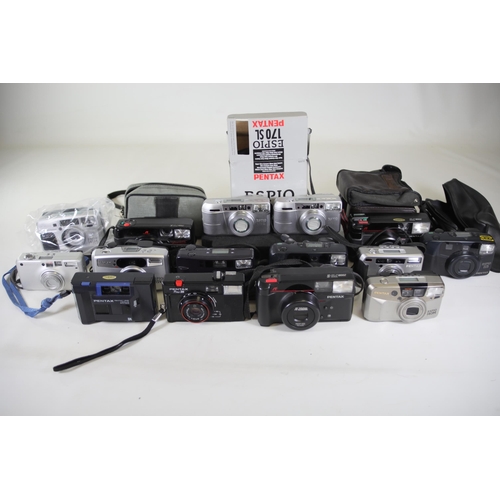 13 - 16x Compact Cameras - Pentax Models

This job lot includes 16 compact cameras, all of them being Pen... 