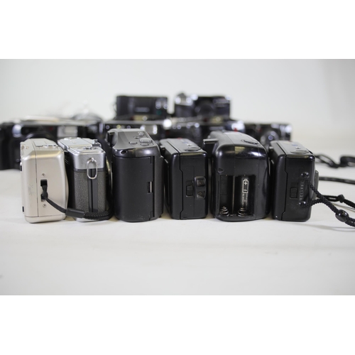 15 - 21 Olympus Compact Cameras - Untested, Various Conditions - Some for Parts or Repairs
This job lot c... 