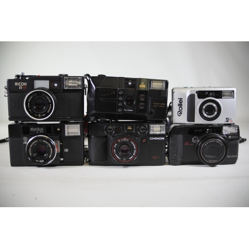 16 - 15 Compact Cameras - Konica, Miranda, Ricoh

- Job lot of 15 compact cameras from various makers inc... 