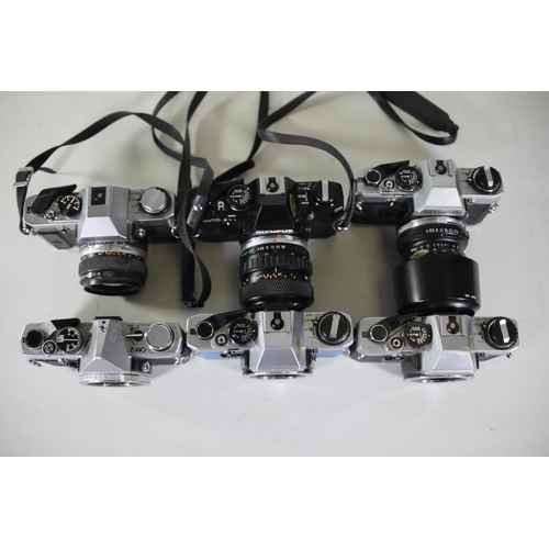 26 - 12 Mixed Lot of Olympus Vintage Film Cameras - OM Series

- 7x Olympus OM-10 (Black and Alloy)
- 1x ... 