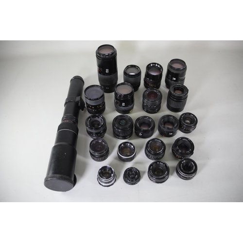 43 - Collection of 22 camera lenses: 
1. MAREP 500m - Fungus present.
2. Minolta AF zoom 70-210mm - Clear... 