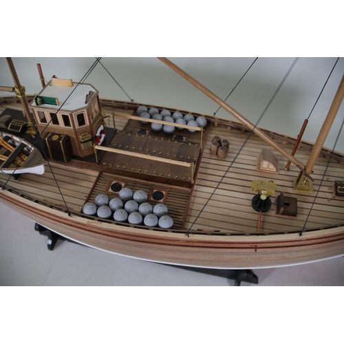 58 - Amati Fifie Scottish Fishing Vessel Fifie Kit 1:32 - Partially Completed, Approximately 72cm in Leng... 