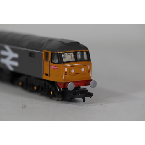 63 - Hornby Locomotive R.250 Class 58 Co Co Diesel and Refrigerator Van T.R 2690 with Boxes