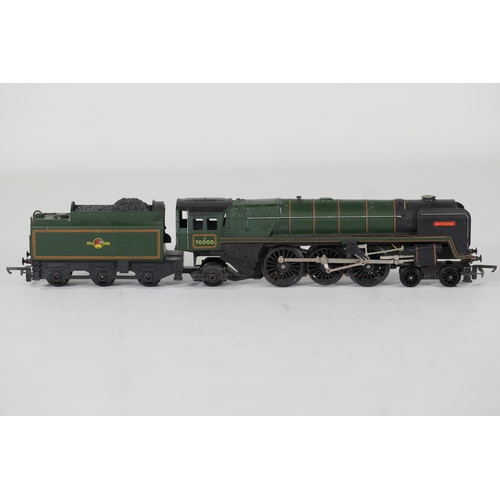 66 - Triang Electric Model Railway Set RS.3 Britannia 70000 with Extra Carriages: Pullman Jane, Anne, Rut... 