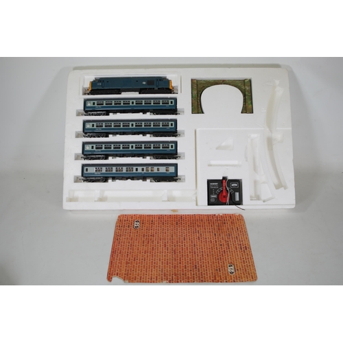 72 - Hornby Inter-City Electric Train Set R686: Includes Carriages, Locomotive, Hornby Battery Controller... 