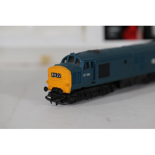 72 - Hornby Inter-City Electric Train Set R686: Includes Carriages, Locomotive, Hornby Battery Controller... 