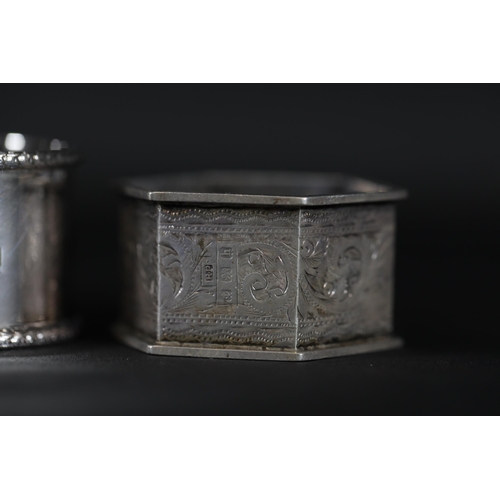 88 - 4 Silver Napkin Rings - Hallmarked and 160 grams total weight

These are a set of 4 silver napkin ri... 