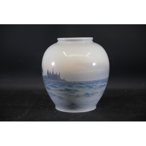 11 - Royal Copenhagen Art Nouveau Vase with Light  - Type: Vase with light fixture - Material: Porcelain ... 