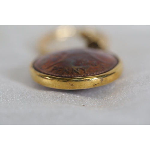 34 - 1960 Australian Penny Pendant in Gold-Coloured Holder  Showcasing the distinctive 1960 Australian pe... 