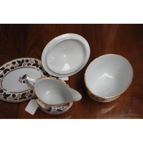 41 - **Barr Worcester Tea Set with Autumnal Designs from Circa 1800**  This exquisite Barr Worcester tea ... 