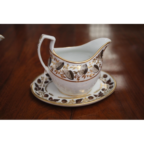 41 - **Barr Worcester Tea Set with Autumnal Designs from Circa 1800**  This exquisite Barr Worcester tea ... 