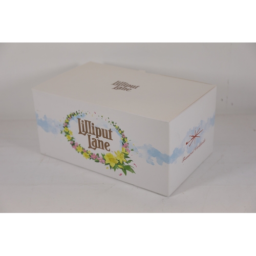 344 - Lilliput Lane L2610 The Houses of Parliament, with Deeds and BoxHand-painted resin architectural min... 