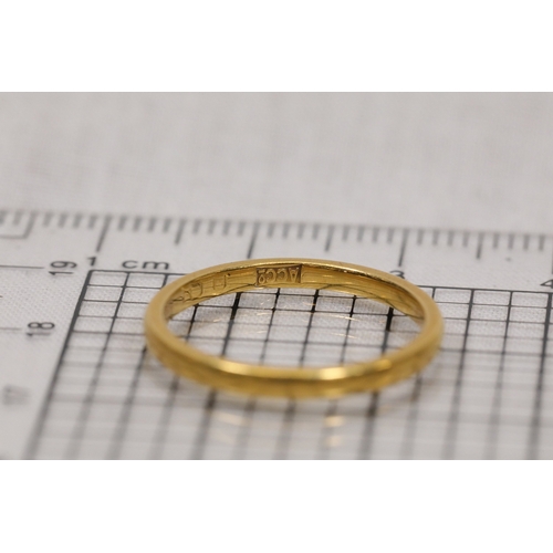 1212 - Assorted gold jewellery with SPECIAL MUM pendant, dolphin and cameo earrings, 7.74 gramsA compact co... 