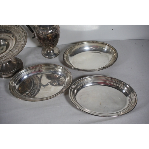 1331 - Collection of silver plated and EPNS tableware and serving piecesA large collection of silver plated... 