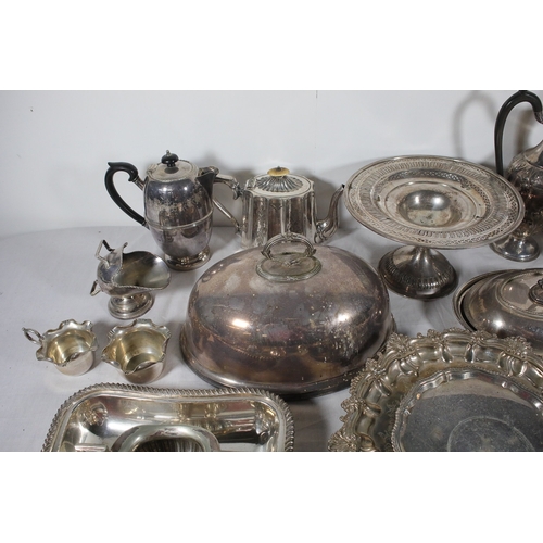 1331 - Collection of silver plated and EPNS tableware and serving piecesA large collection of silver plated... 
