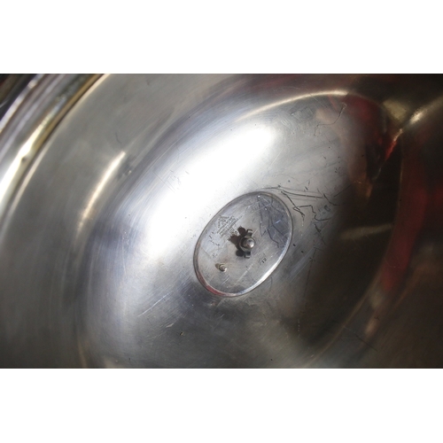 1331 - Collection of silver plated and EPNS tableware and serving piecesA large collection of silver plated... 