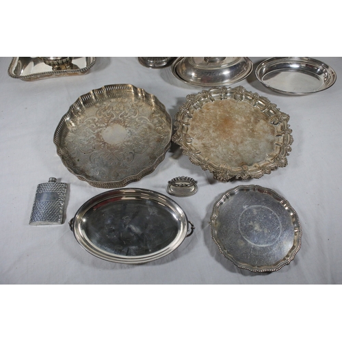 1331 - Collection of silver plated and EPNS tableware and serving piecesA large collection of silver plated... 