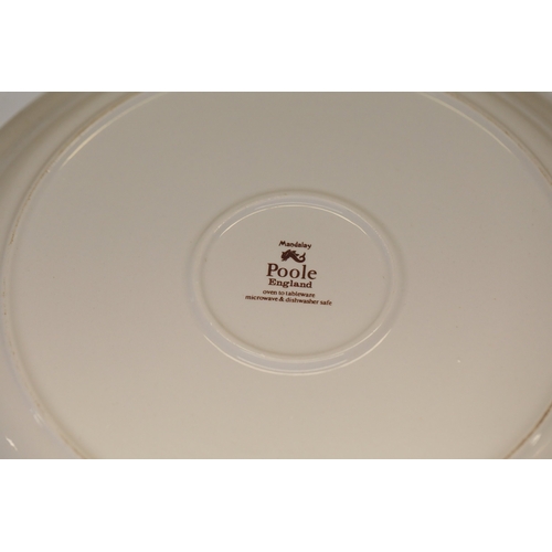 1390 - Poole Pottery Mandalay Pattern Dinner Service SetThis comprehensive Poole Pottery dinner service set... 