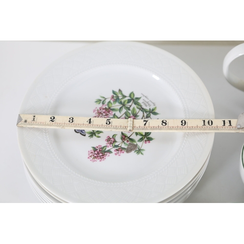 1401 - Royal Worcester Worcester Herbs Wild Thyme tea and tableware collection, 19871990Extensive group of... 