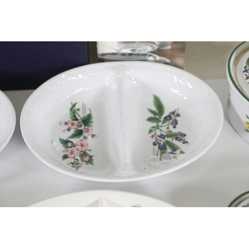 1401 - Royal Worcester Worcester Herbs Wild Thyme tea and tableware collection, 19871990Extensive group of... 