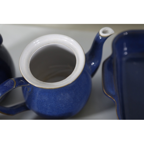 1402 - Denby cobalt blue and white stoneware tea and cookware collectionA large coordinated selection of De... 