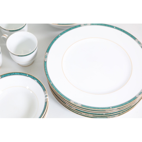 1426 - Noritake green bordered porcelain dinner service for six, 60 plus piecesFine Noritake porcelain dinn... 
