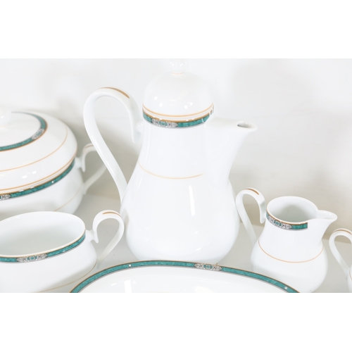 1426 - Noritake green bordered porcelain dinner service for six, 60 plus piecesFine Noritake porcelain dinn... 