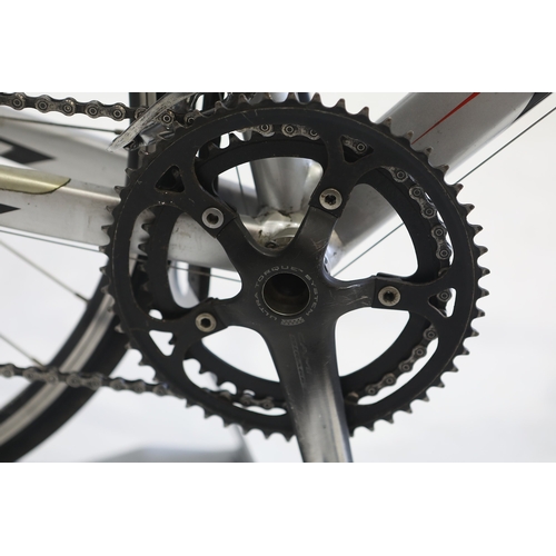 58 - Wilier Triestina Escape road bicycleWilier Triestina Escape road racing bicycle, with lightweight al... 