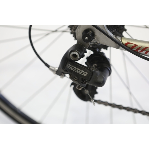 58 - Wilier Triestina Escape road bicycleWilier Triestina Escape road racing bicycle, with lightweight al... 