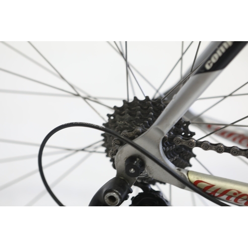 58 - Wilier Triestina Escape road bicycleWilier Triestina Escape road racing bicycle, with lightweight al... 