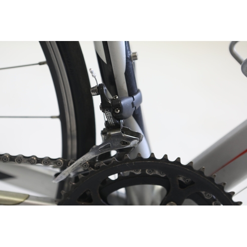 58 - Wilier Triestina Escape road bicycleWilier Triestina Escape road racing bicycle, with lightweight al... 