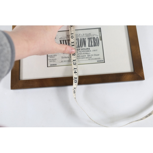 702 - Signed Nine Below Zero framed photograph and Robin R'n'B Club ticket, 1 November 1997Framed music me... 