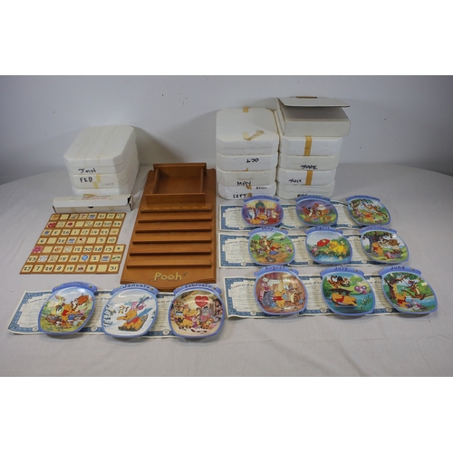 776 - Bradford Exchange Winnie the Pooh The Whole Year Through perpetual wall calendar setDisney licensed ... 