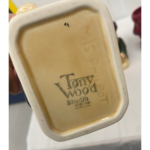 101 - Large selection of Toby Jugs, to include Tony Wood, Burlington, Burleigh (6)