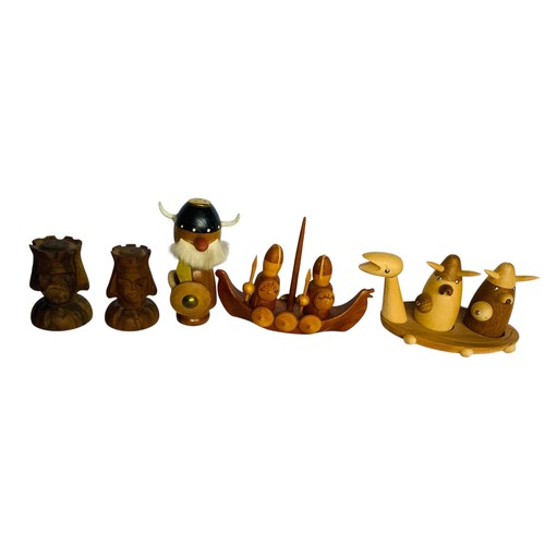 80 - Wooden Vikings and Boats