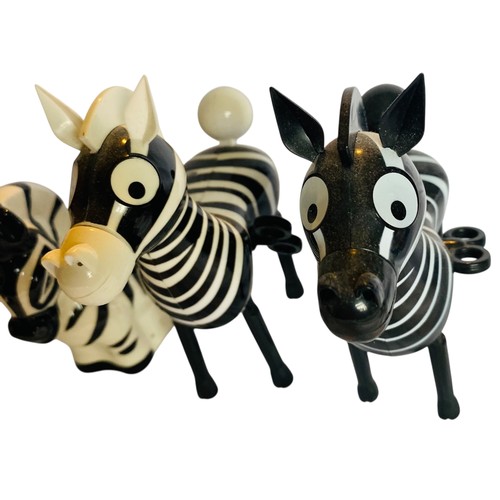99 - Wind up zebras and other zebra