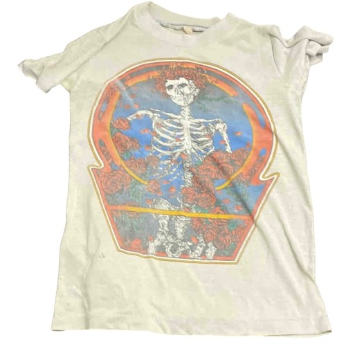 6 - Grateful Dead Skeleton and Rose ivory cotton short-sleeved concert T-shirt, front with iconic Mouse ... 