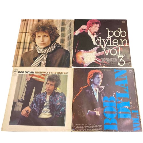 38 - Group of 4 Bob Dylan vinyl LP records: Highway 61 Revisited, Blonde on Blonde, and Italian bootleg c... 