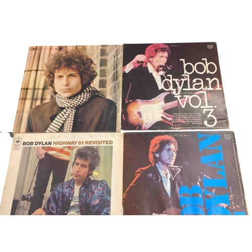 38 - Group of 4 Bob Dylan vinyl LP records: Highway 61 Revisited, Blonde on Blonde, and Italian bootleg c... 