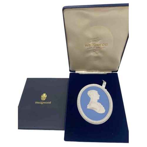 166 - WEDGWOOD MEDALLION HRH  CHARLES THE  PRINCE OF WALES  Ltd Ed 3000Vintage Wedgwood Medallion - Pale... 