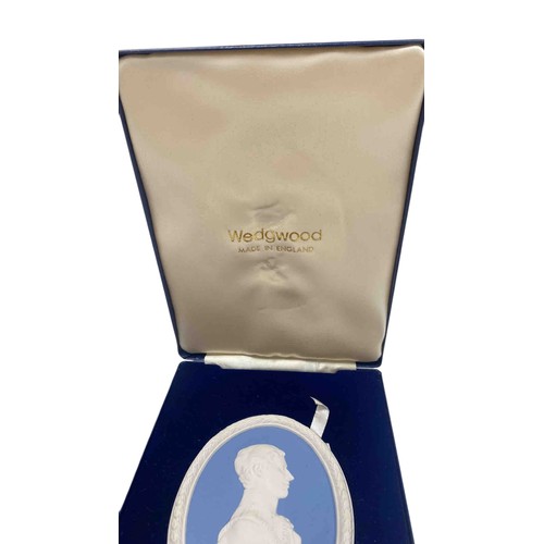 166 - WEDGWOOD MEDALLION HRH  CHARLES THE  PRINCE OF WALES  Ltd Ed 3000Vintage Wedgwood Medallion - Pale... 