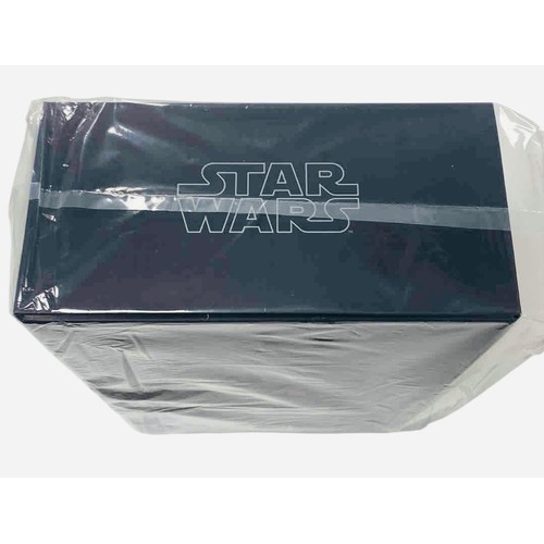 4 - A boxed Star Wars Han Solo 1/6th scale collectible figure, model MMS261, by Hot Toys, presented in o... 
