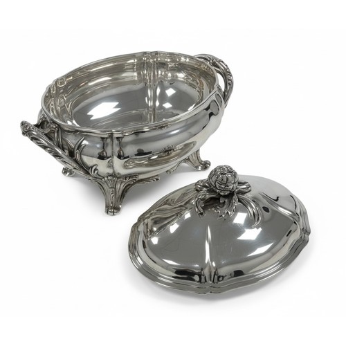 1 - An exquisite late 19th Century Leverrier Paris French Solid Silver Tureen. Hallmarked with the Miner... 