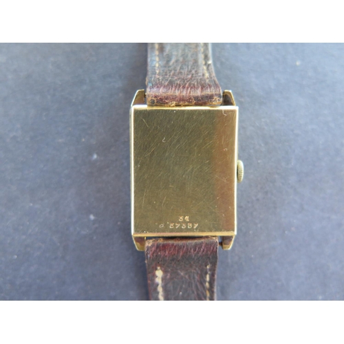 1056 - A vintage Rolex 18ct yellow gold gents dress watch with a 15 jewel manual wind movement - Width 26mm... 