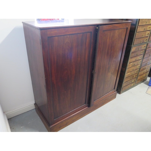 307 - A very good quality late Victorian mahogany museum/shop cabinet with two panel doors enclosing 36 sm... 