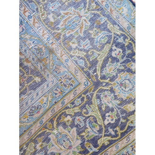 415 - A hand knotted woolen Kashan rug - 3.30m x 2.36m