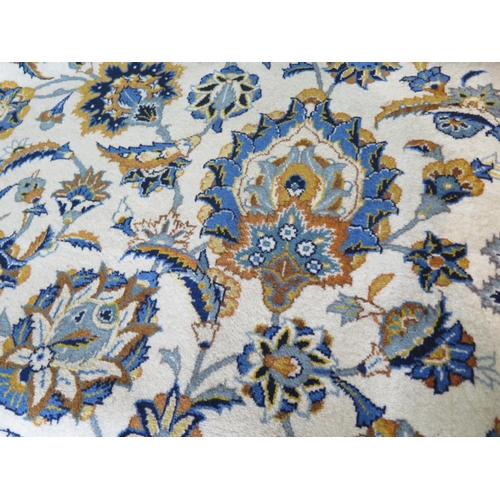 435 - A hand knotted Kashan carpet - 4.45m x 3.15m