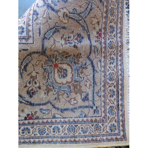 469 - A Caucasian ground kashan rug, approximately 297 cm x 200 cm, in good condition
