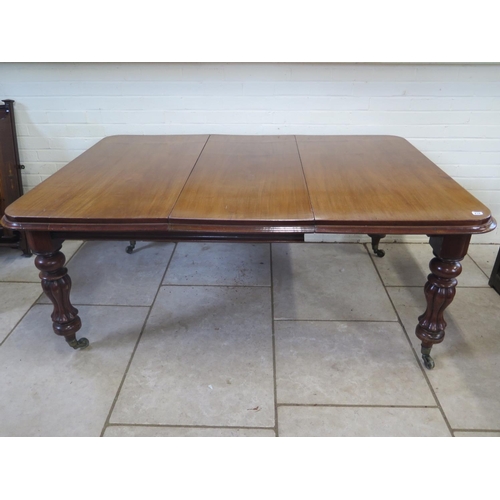 227 - A 19th Century mahogany extending dining table with one leaf, extends from 126cm to 173cm by 122cm W